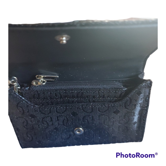 Guess Marciano Black Small Quilted Wallet w/ Card Holder - Picture 4 of 8